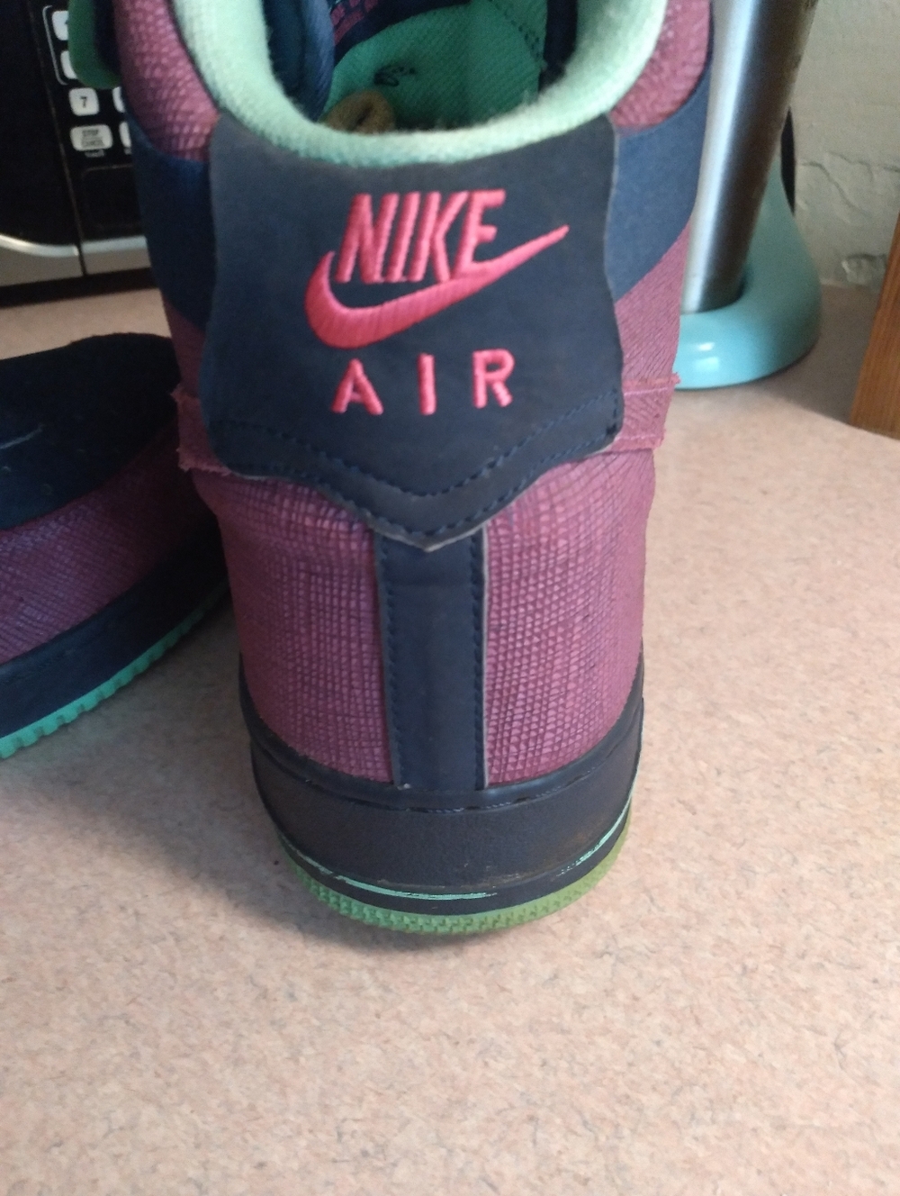 Nike Air Force 1 High - Picture 5 of 12